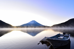 精進湖