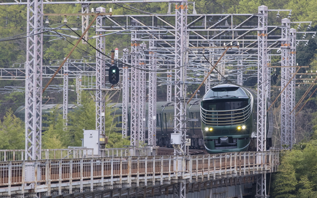 瑞風　万富鉄橋