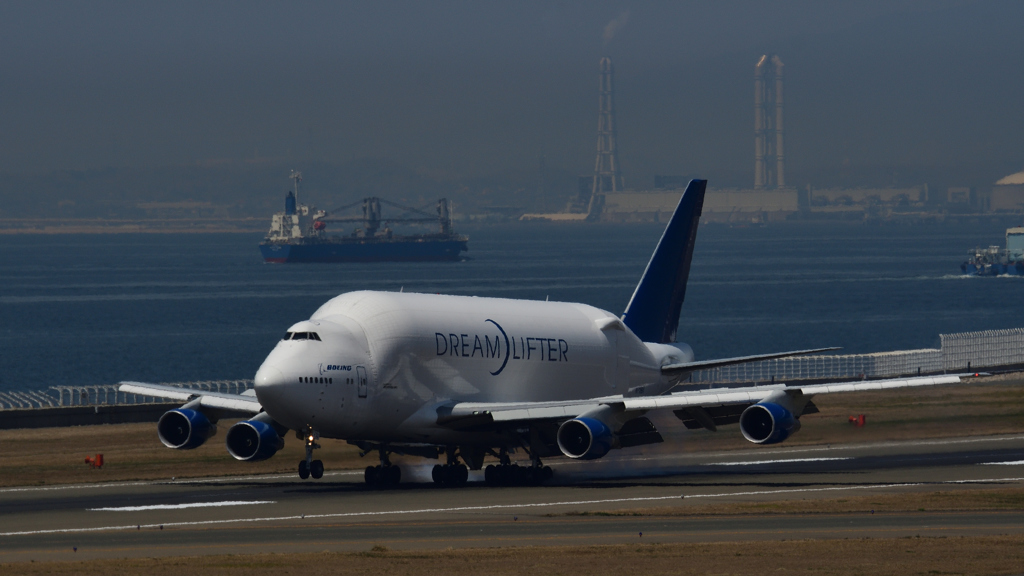 ドリームリフター飛来❷