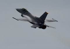 F-16　❺