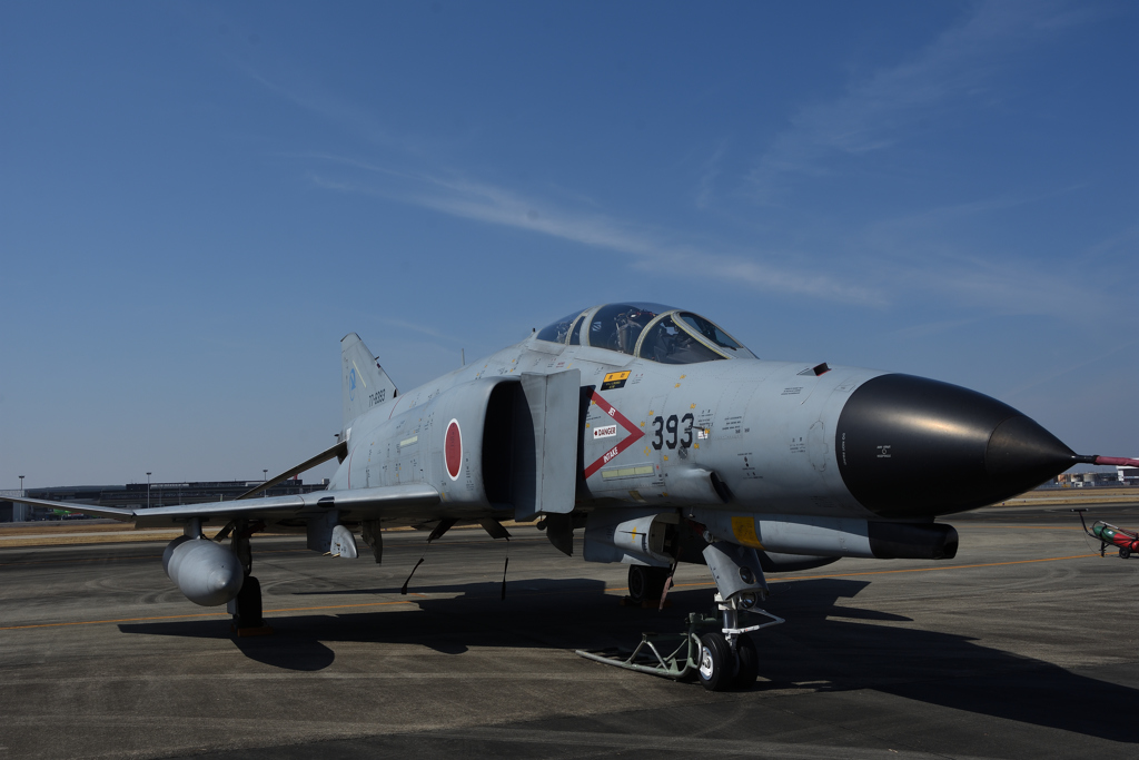 F-4❶