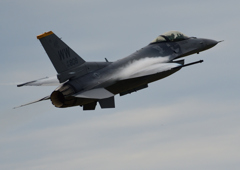 F-16　❸
