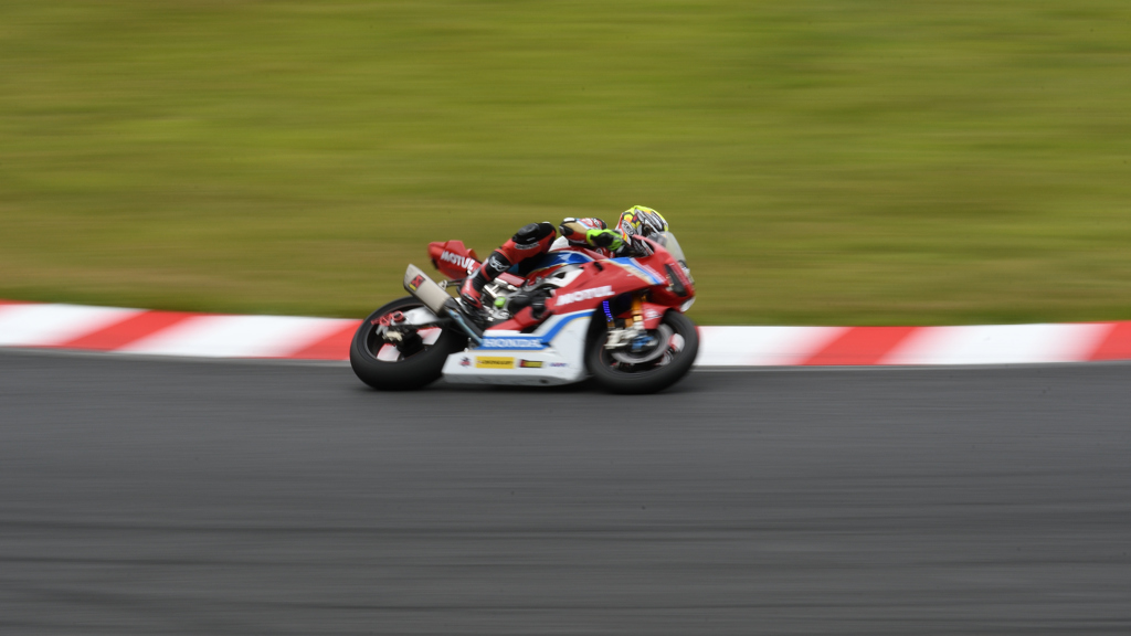   予選・・・・鈴鹿８耐②