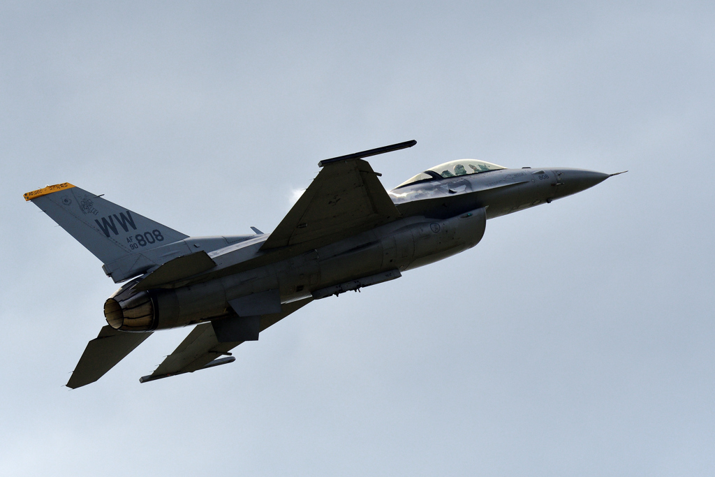 F-16　❻