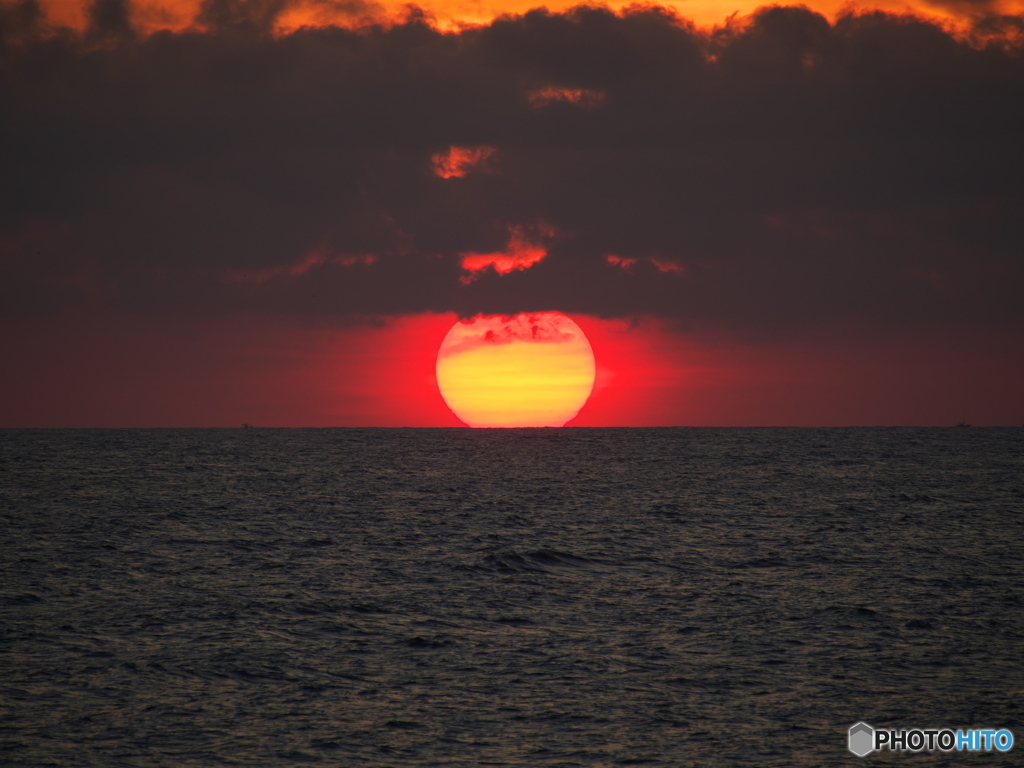 赤眼の夕日