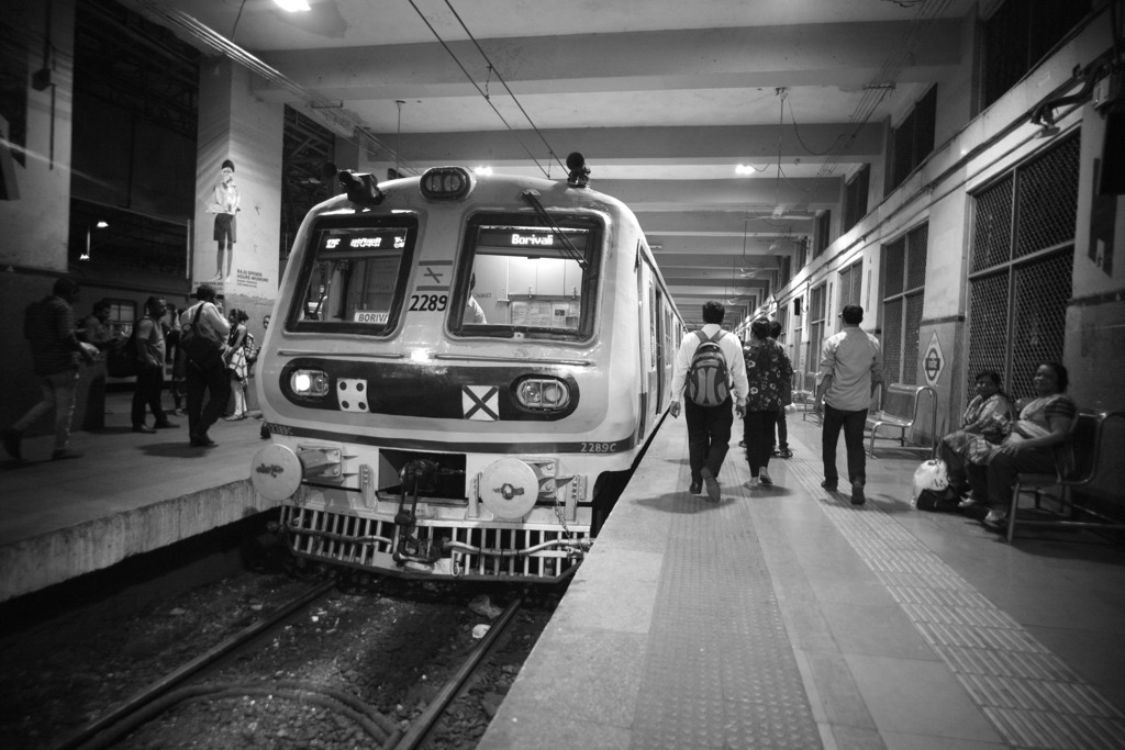 チャーチゲート駅２