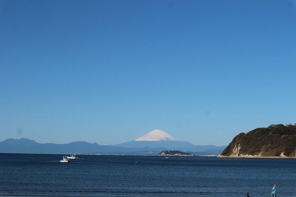 海と富士山