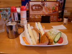 コメダは高い