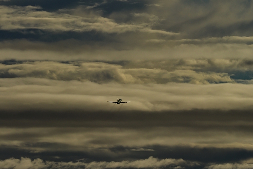 旅立ち  雲の彼方へ