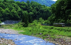 初夏の飛騨川