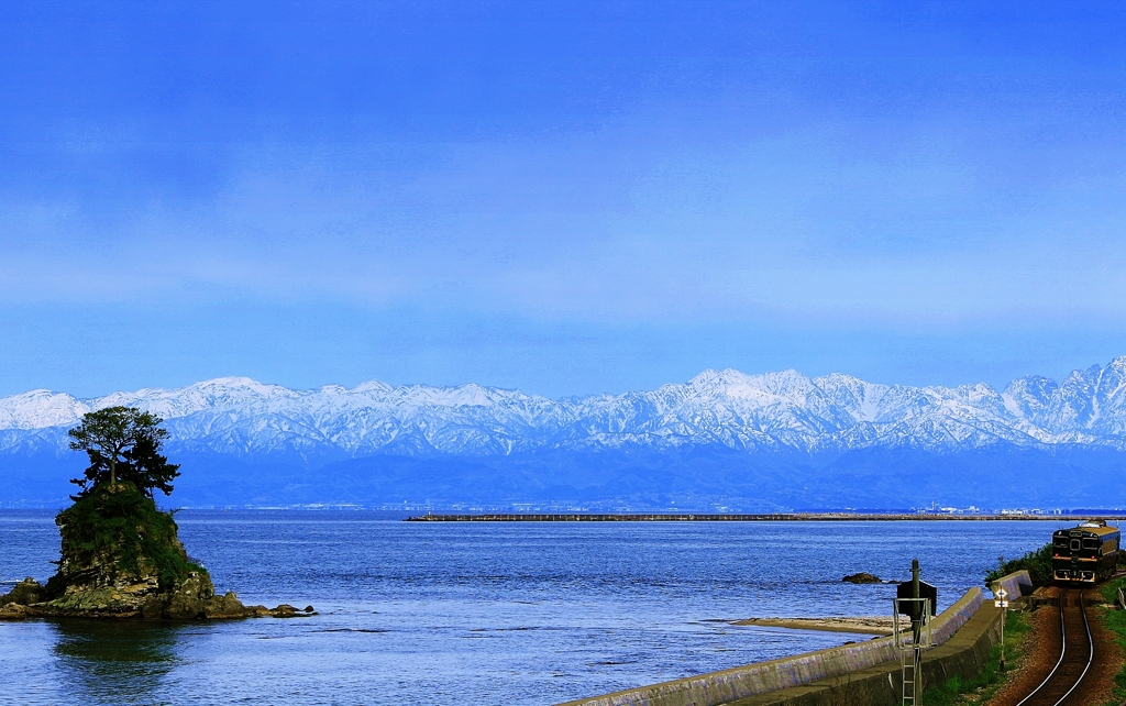 絶景 雨晴海岸