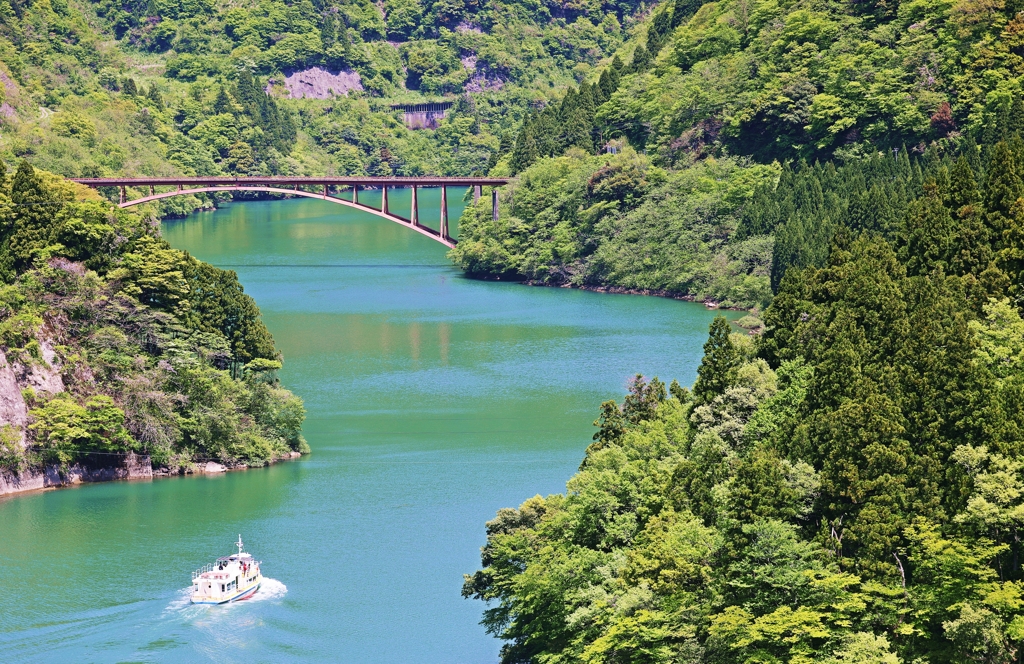 初夏の庄川峡