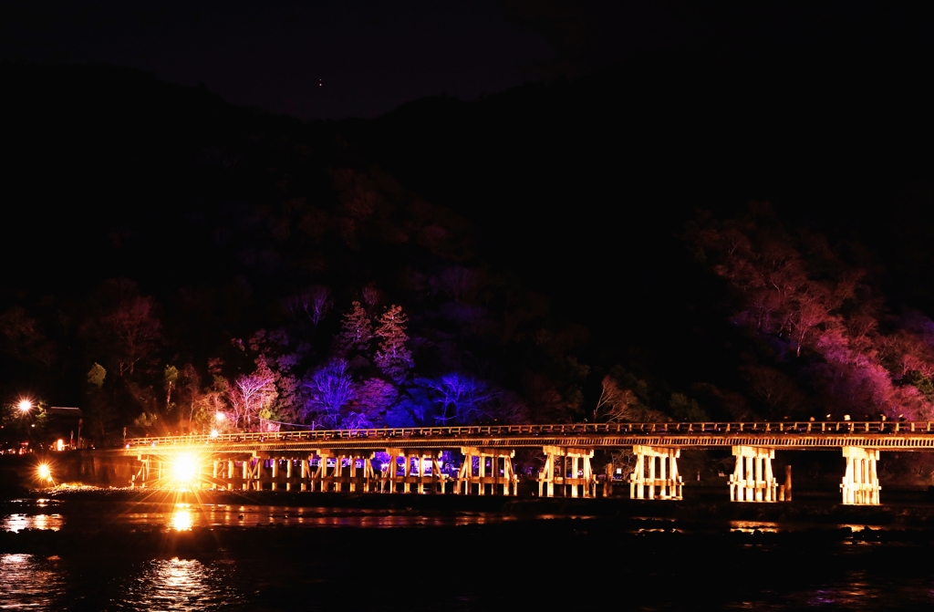 輝く渡月橋