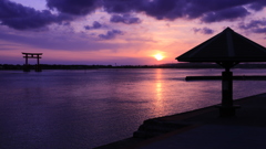 夕日が沈む浜名湖