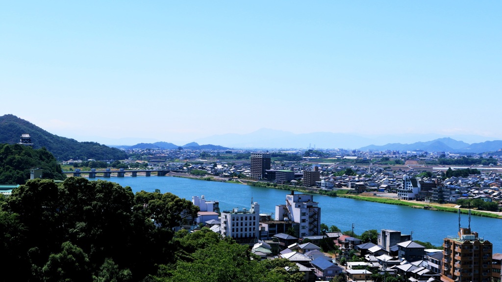 犬山城下の街並み