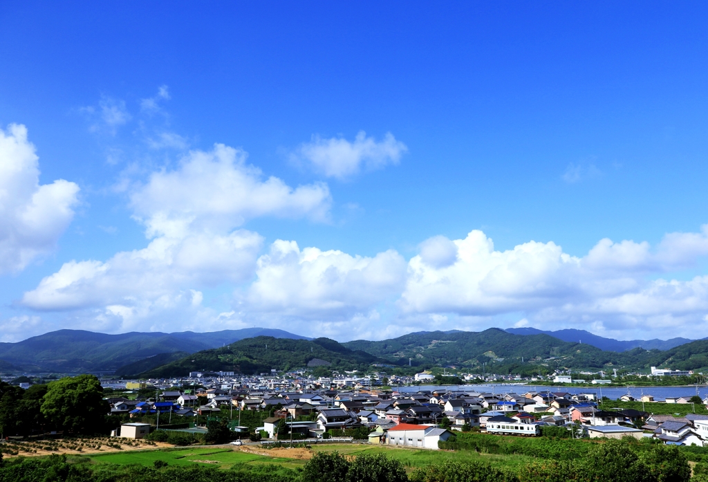 初夏の奥浜名湖の街並み