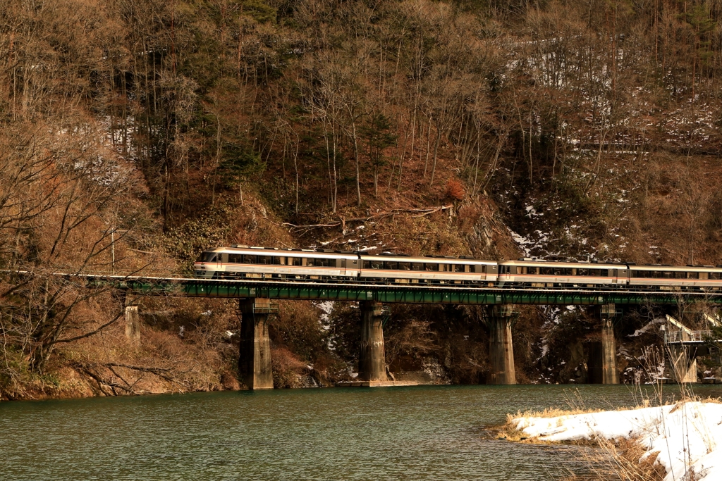 冬の橋梁