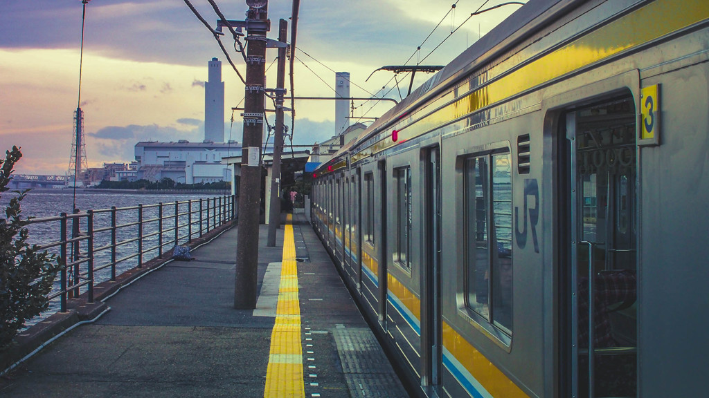海の近い駅