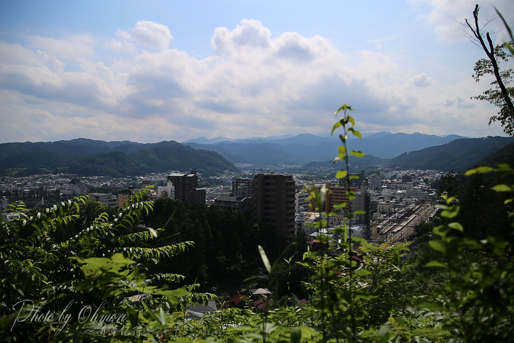 束の間の晴れ間