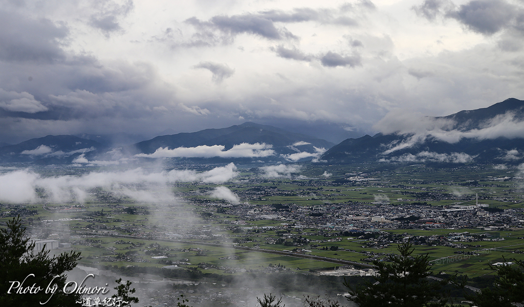 雲纏う２