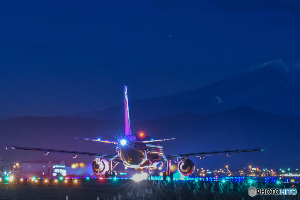 夜の蔵王に向かって