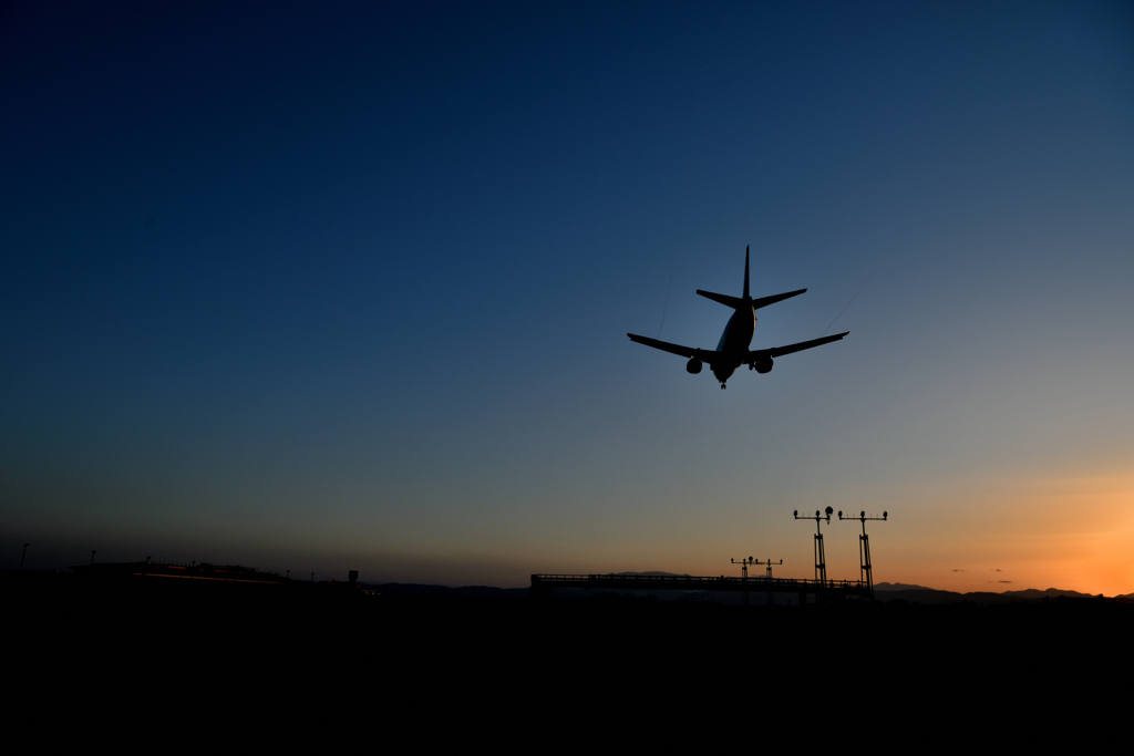 飛行機 夕日とともに By たっくん1997 Id 写真共有サイト Photohito