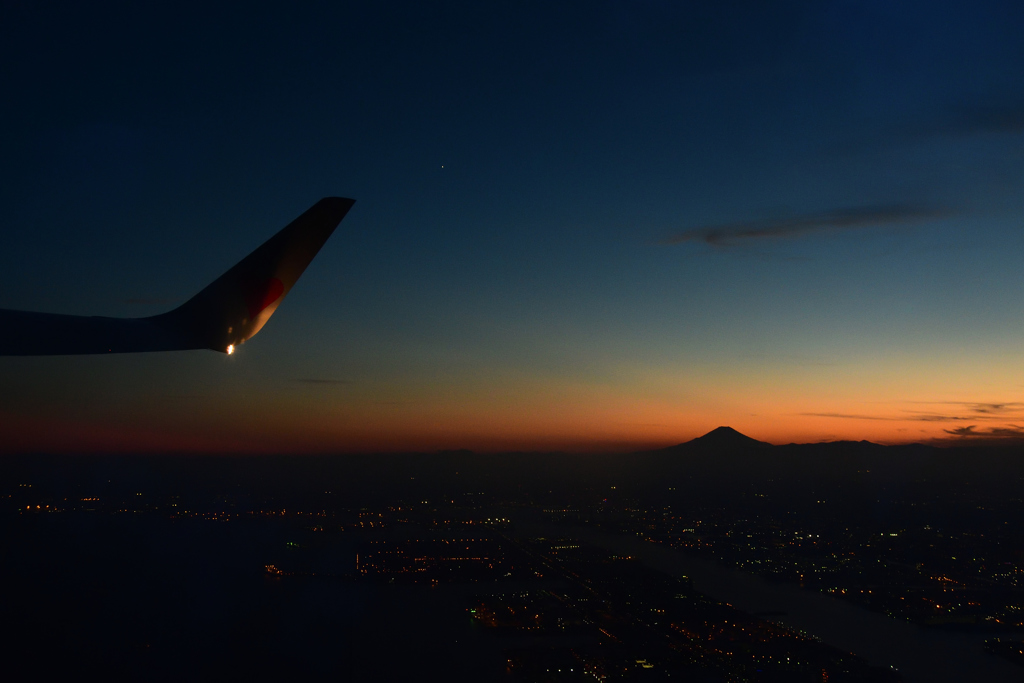 夕暮れの富士山