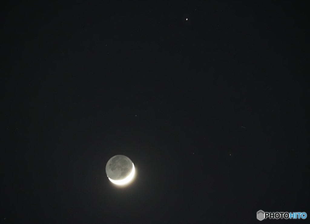 三日月と土星