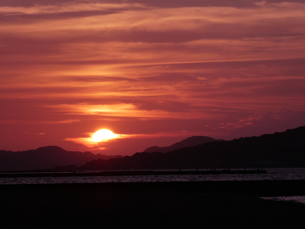 沈む太陽