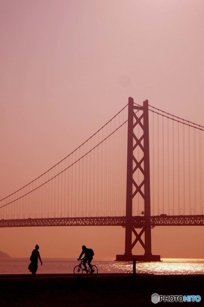 夕暮れの大橋