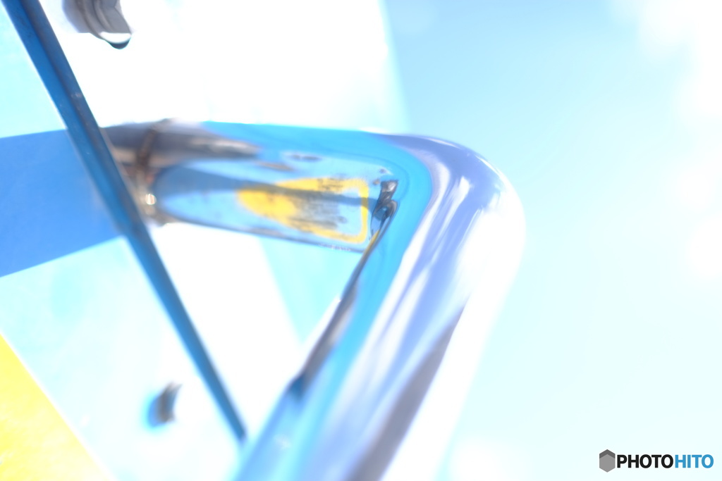 屈折した世界観