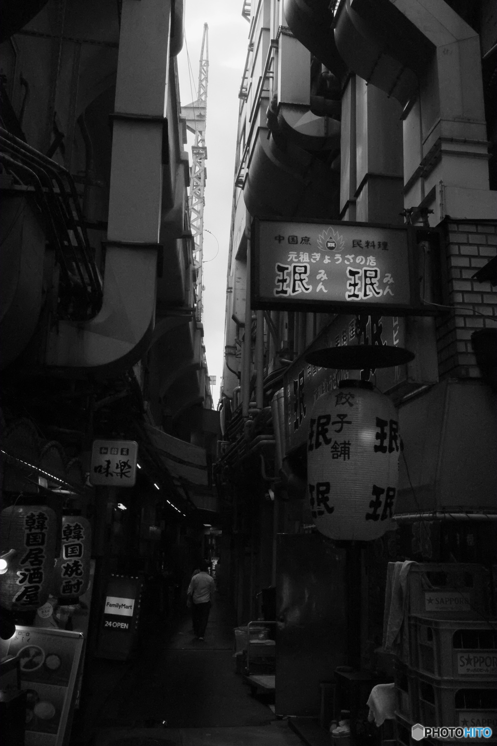 高架下情景