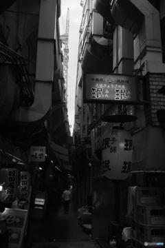 高架下情景