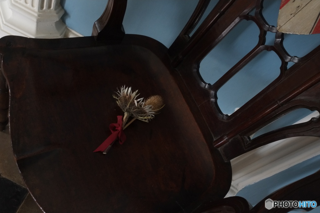 St. Michael's Mount : Don't  sit  down !