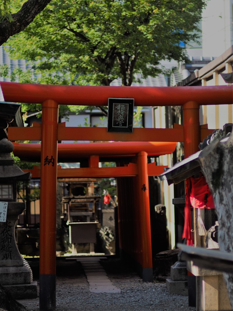 大阪天満宮裏の稲荷神社