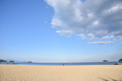 小春日和の浜辺