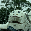 窓の外は雨