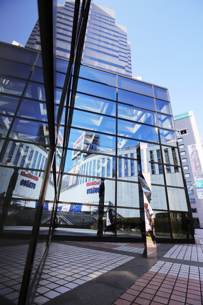 新宿3