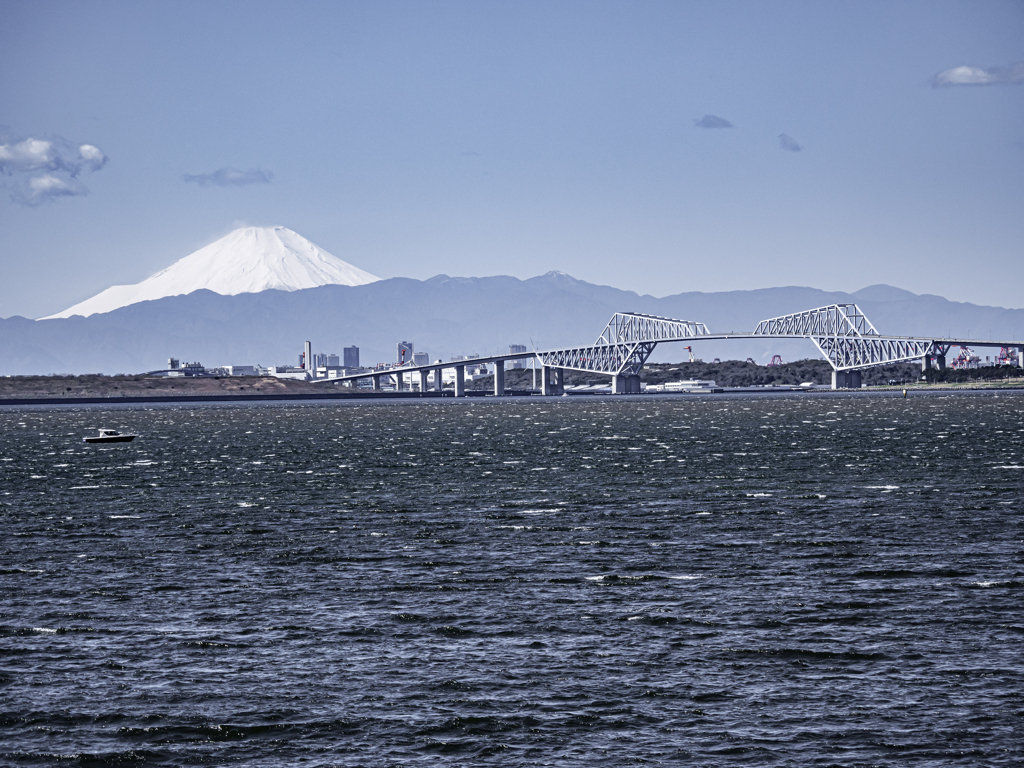 富士山と東京ゲートブリッジ＾＾￥