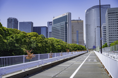 休園している浜離宮の側から＾＾￥