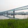 早朝の江戸川の、これは橋？何かの管？