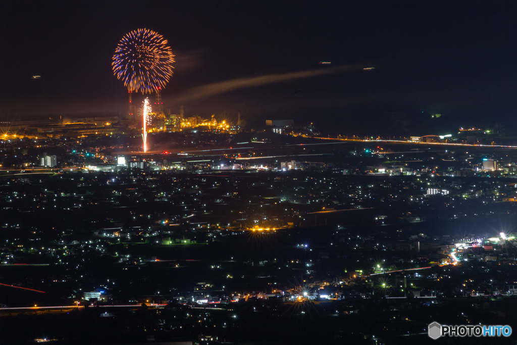 工場夜景と花火