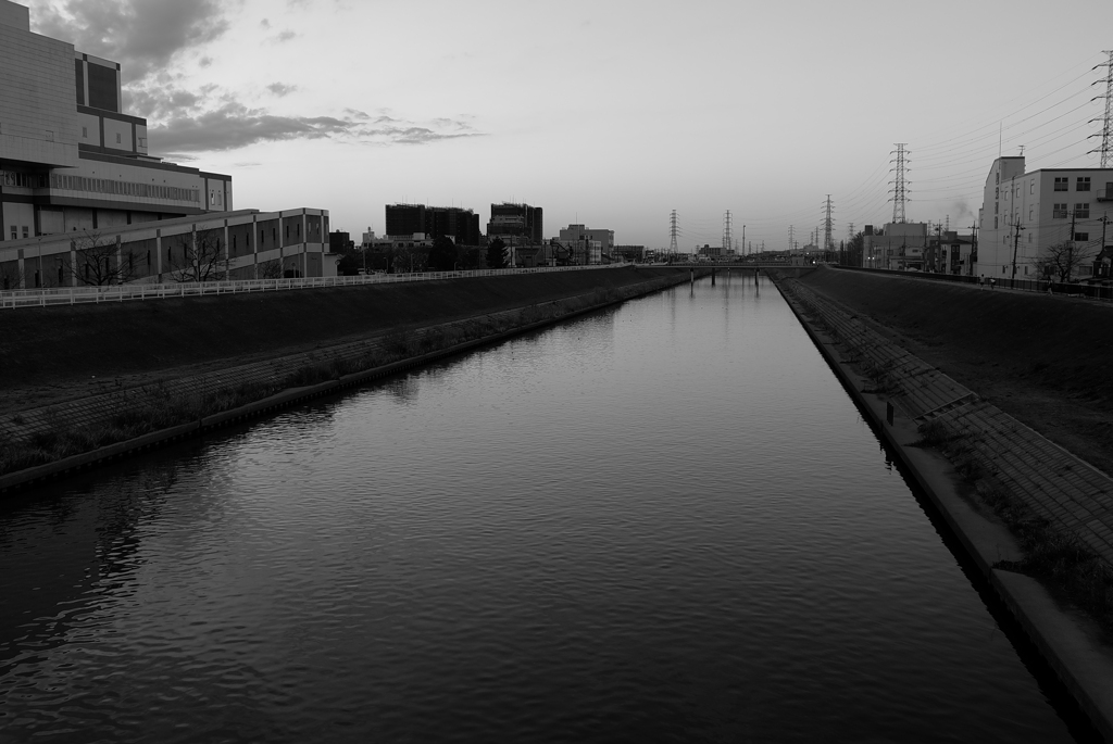 川のある風景