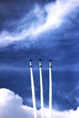 空を見上げれば