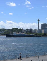 横浜港