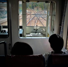赤い電車に乗って「本線」と「久里浜線」