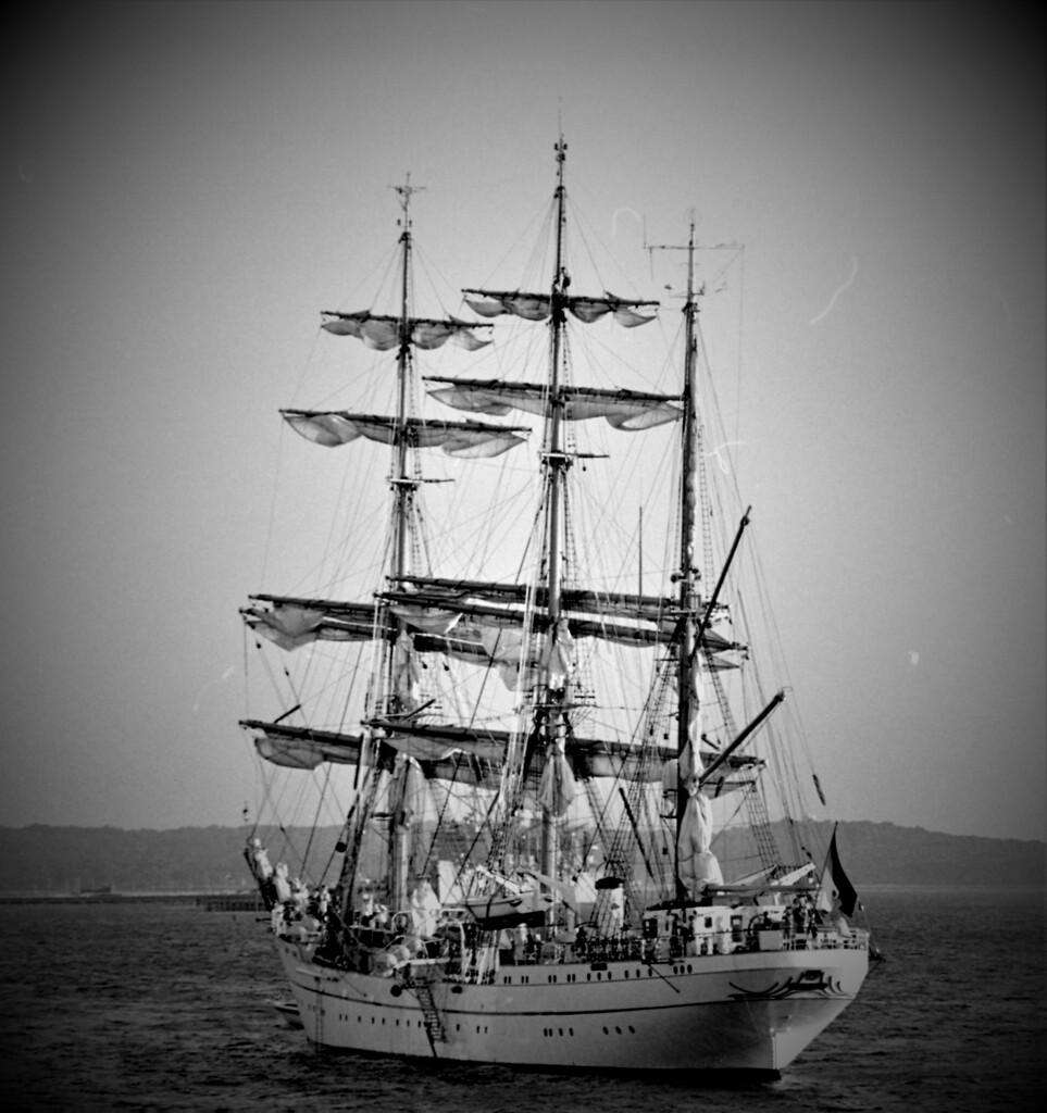Sea shanty　が聞こえる