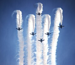 空を見上げれば