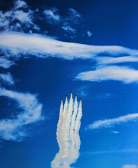 空を見上げれば 空を見上げれば
