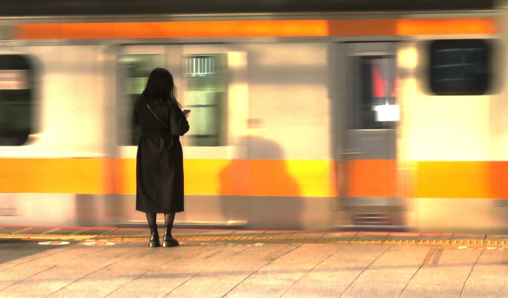 オレンジ色の風